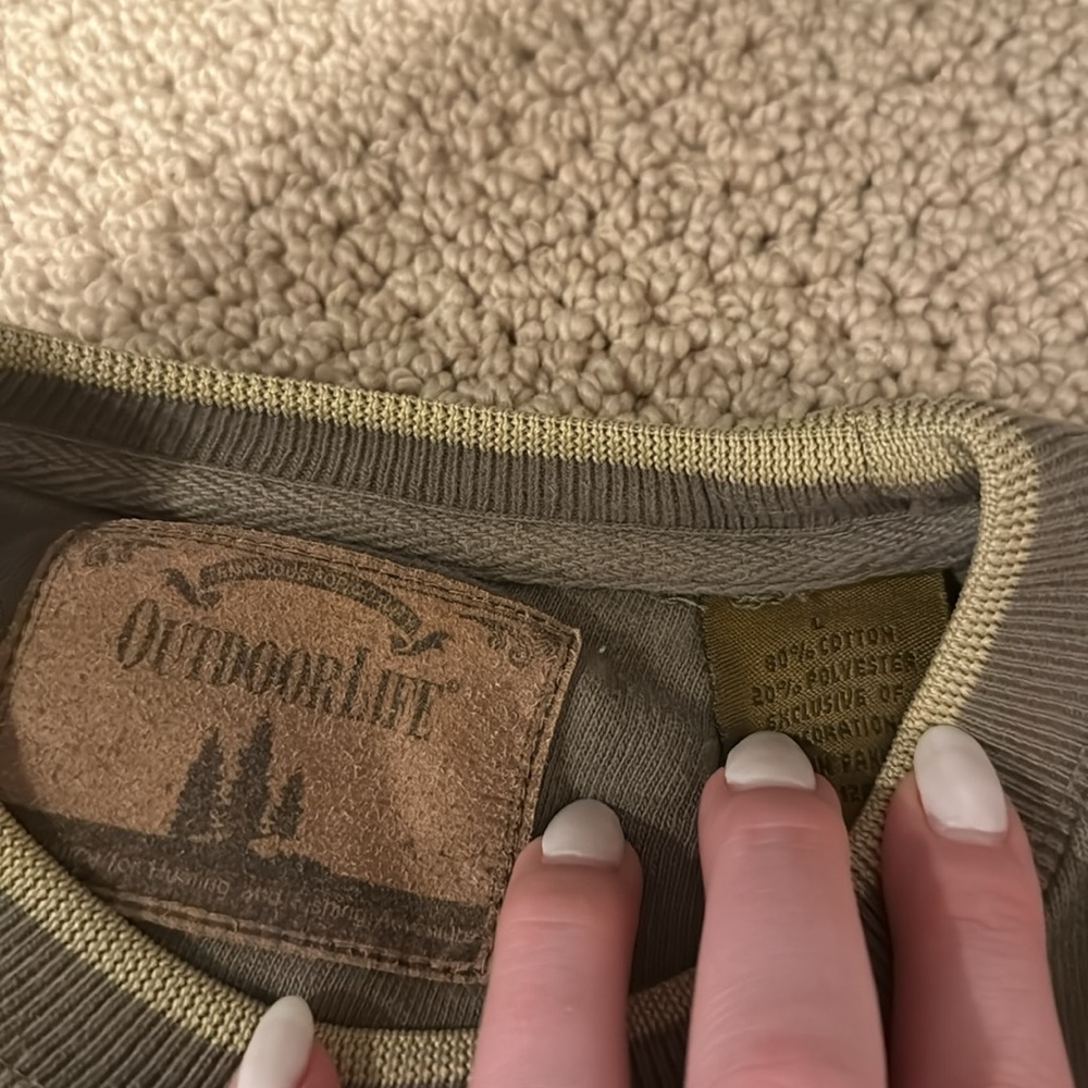 Sweatshirt - Picture 4 of 6